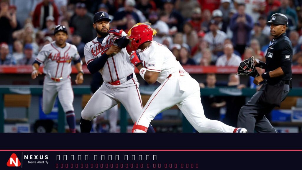 Soler, Lopez trade haymakers, ejected in brawl