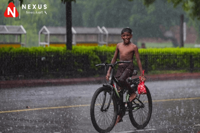 Delhi weather red alert